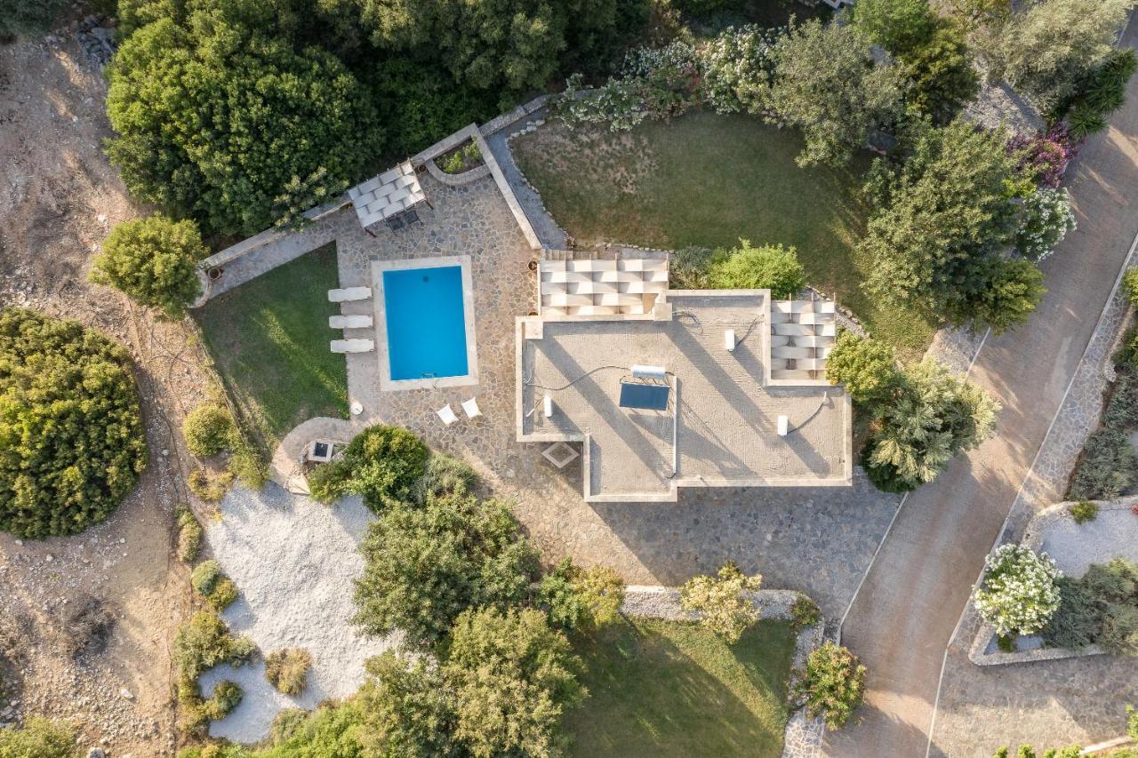 Koules Estate, With Private Pools & Bbq - Embracing Nature, By Thinkvilla Argouli Екстер'єр фото