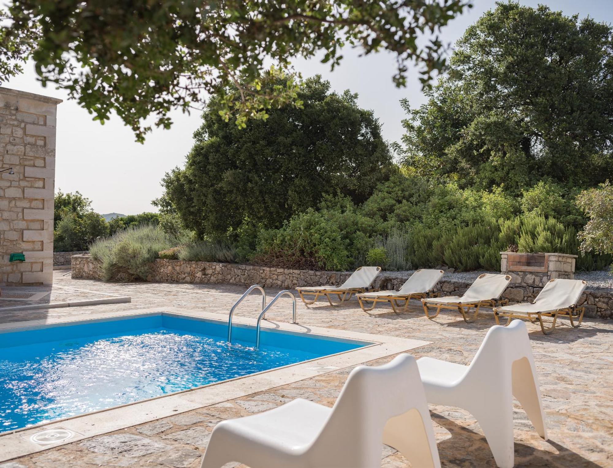 Koules Estate, With Private Pools & Bbq - Embracing Nature, By Thinkvilla Argouli Номер фото
