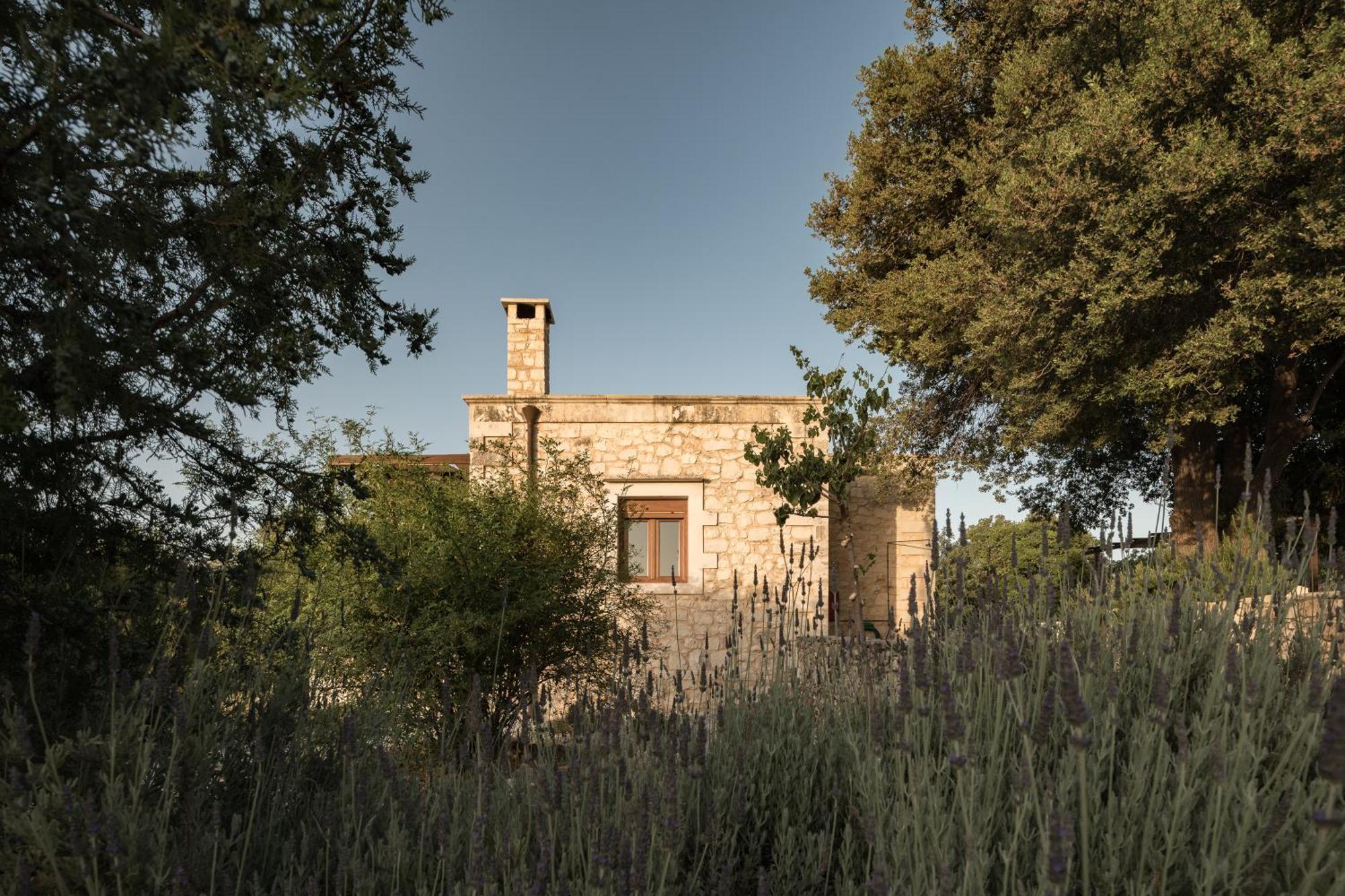 Koules Estate, With Private Pools & Bbq - Embracing Nature, By Thinkvilla Argouli Номер фото